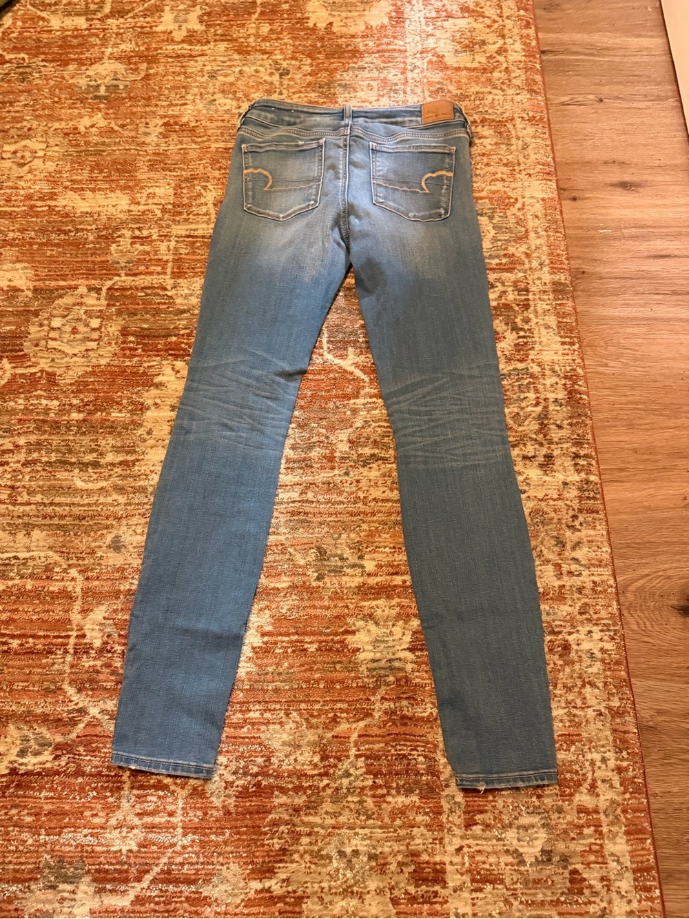 American Eagle Outfitters Light Blue Ripped Skinny Jeans - Picture 2 of 2